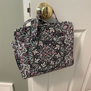 Vera Bradley hanging organizer